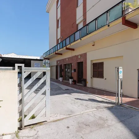 Lapprodosulconero 게스트하우스 3*